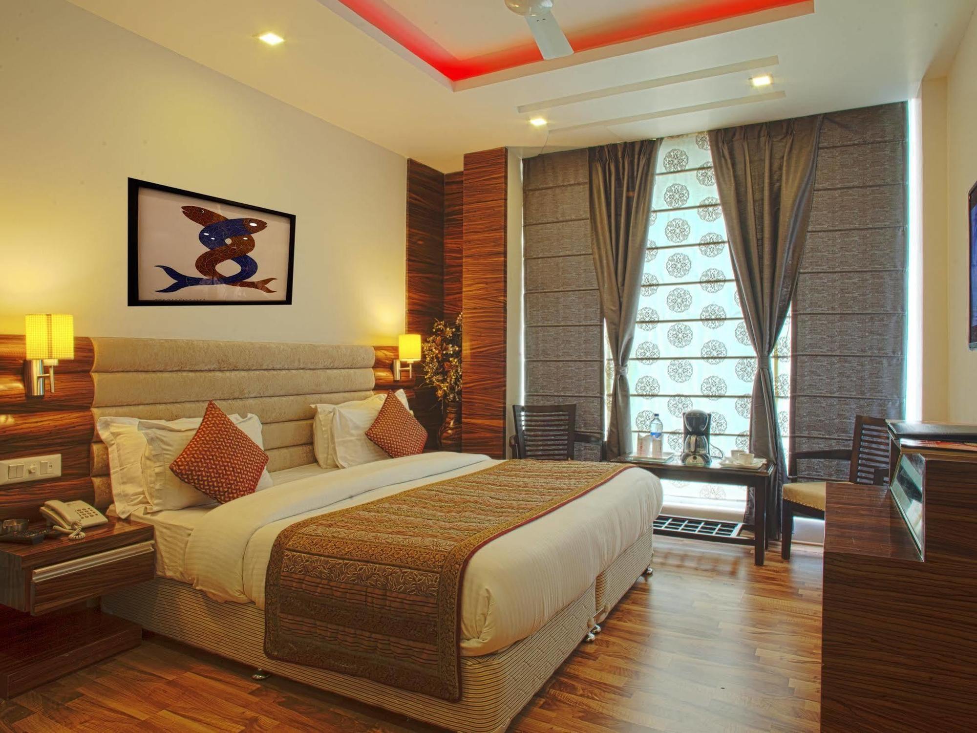 Hotel Delhi 55 -City Center Νέο Δελχί Εξωτερικό φωτογραφία