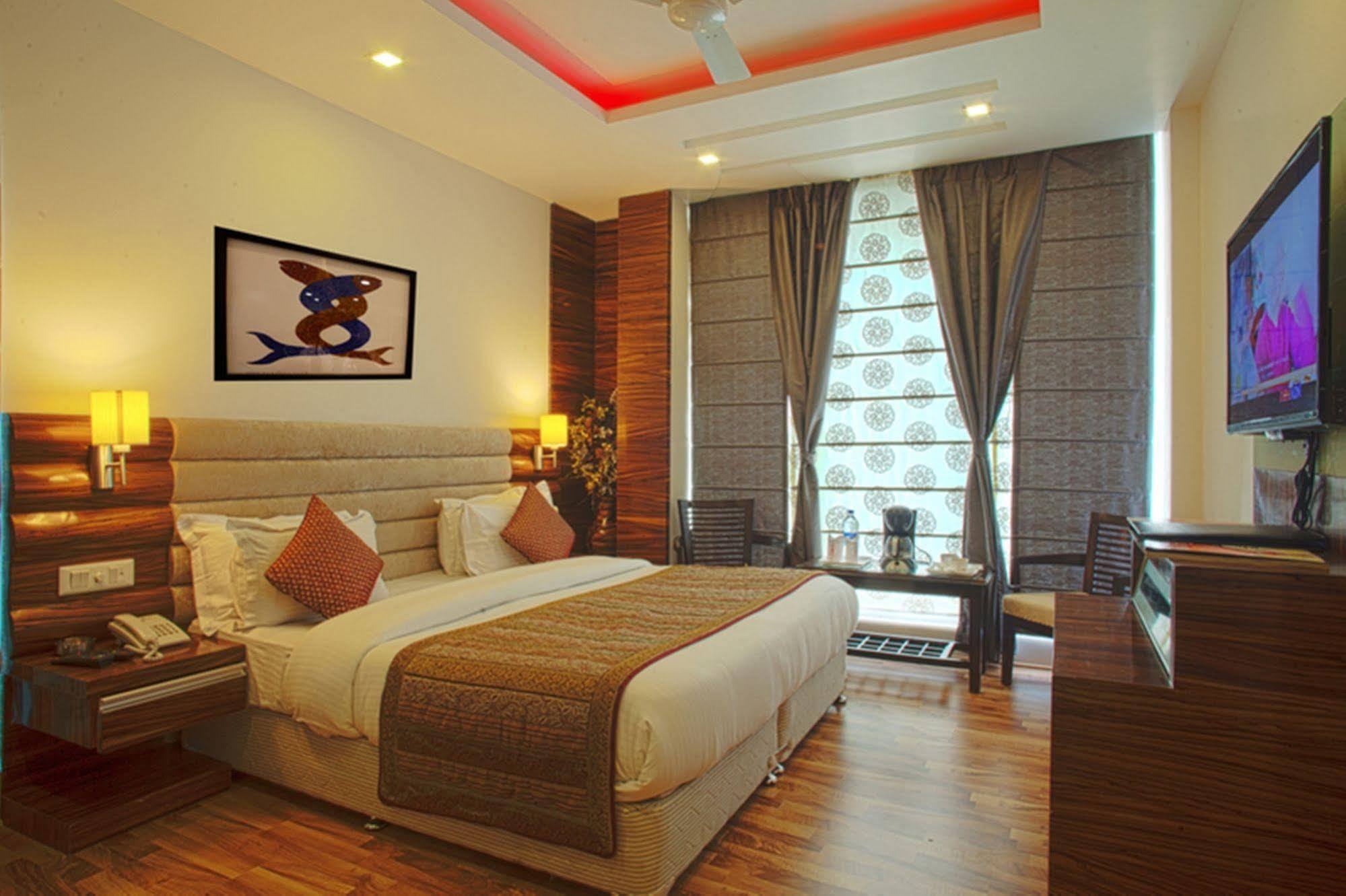 Hotel Delhi 55 -City Center Νέο Δελχί Εξωτερικό φωτογραφία
